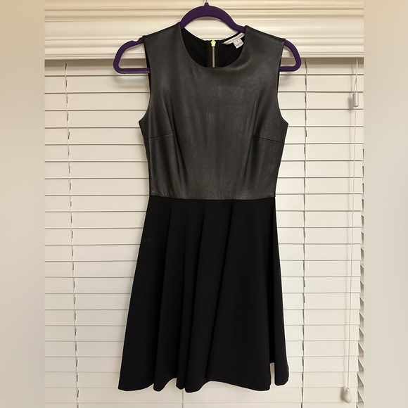 Diane Von Furstenberg Dresses & Skirts - Diane Von Furstenberg Jeannie sleeveless black leather combo mini dress